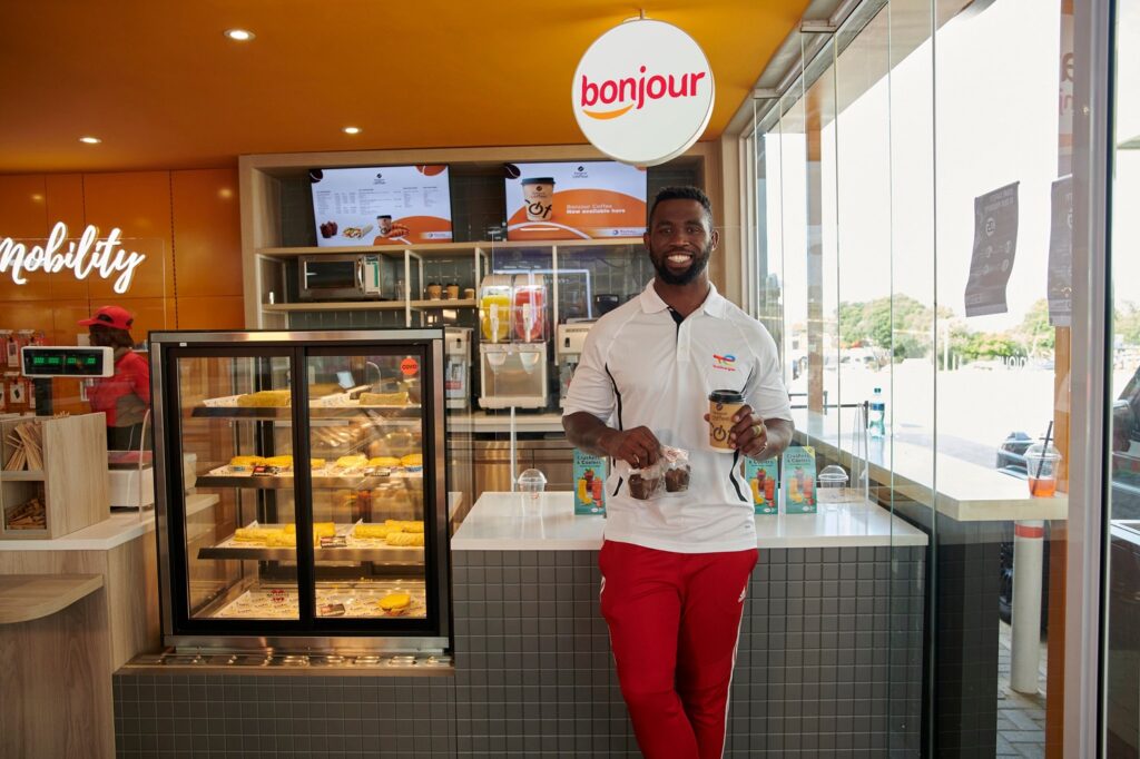 USiya Kolisi angase angayi eNdebeni yoMhlaba