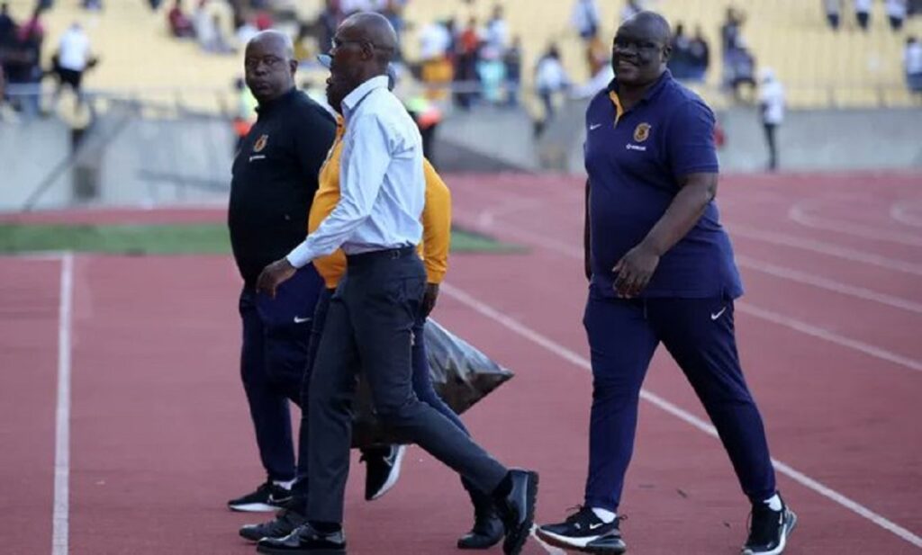 Uzulelwa amanqe u-Arthur Zwane kwiChiefs, umphathi akeneme