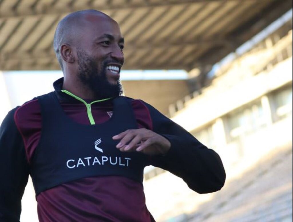 USteve Barker udle amazambane ashisayo ngabafunwa yiChiefs