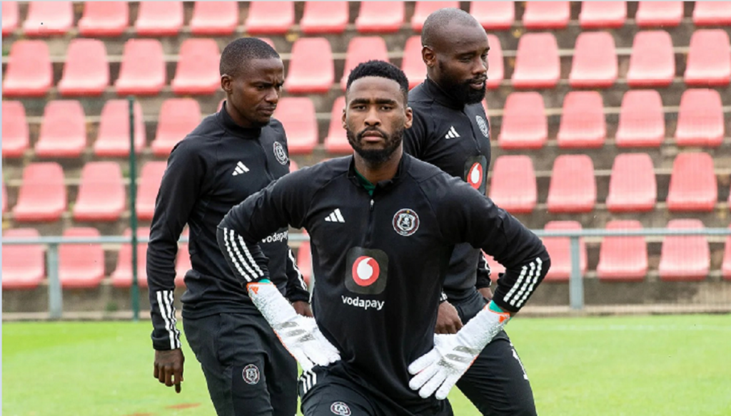 IPirates nomnyakazo wokukhuleka umdlali ngenkontileka entsha