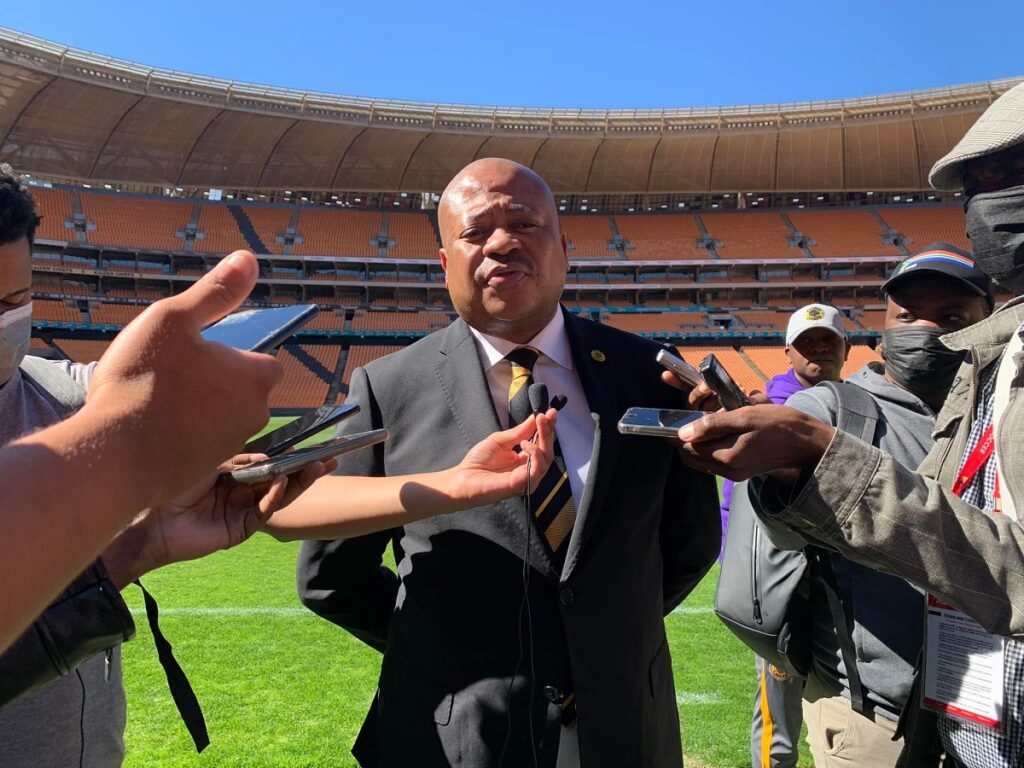 UBobby usola abalandeli ngokupheka bethulula