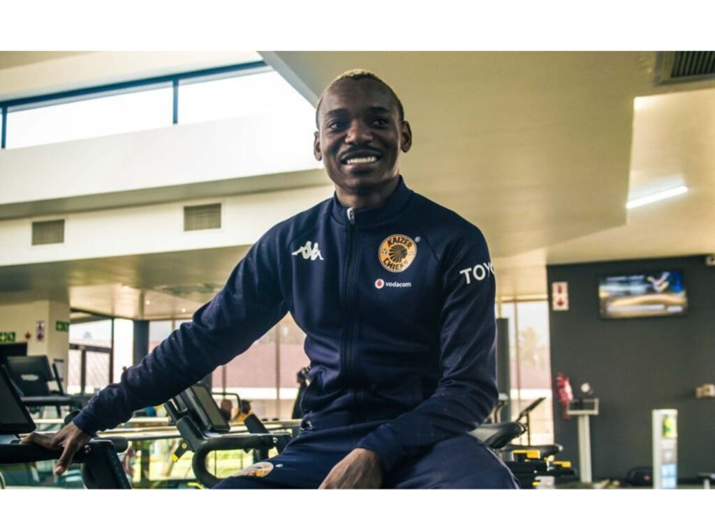UKhama Billiat ubehlushwa wukulimala kwiChiefs ngesizini edlule, nokwenze ukuthi angabonakali emidlalweni eminingi.  IChiefs yachitha imali