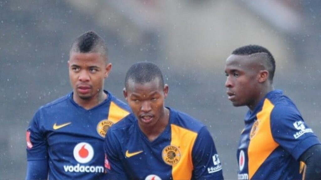 UMasango uveza okuvulele isihlava sophuzo kwiKaizer Chiefs