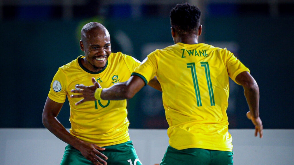UJunior Khanye uqagule amanga wodwa ngeBafana