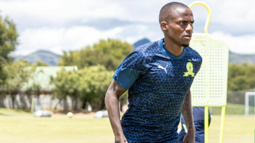 U-Lorch uklolodele iPirates athi izama ukumdicilela phansi