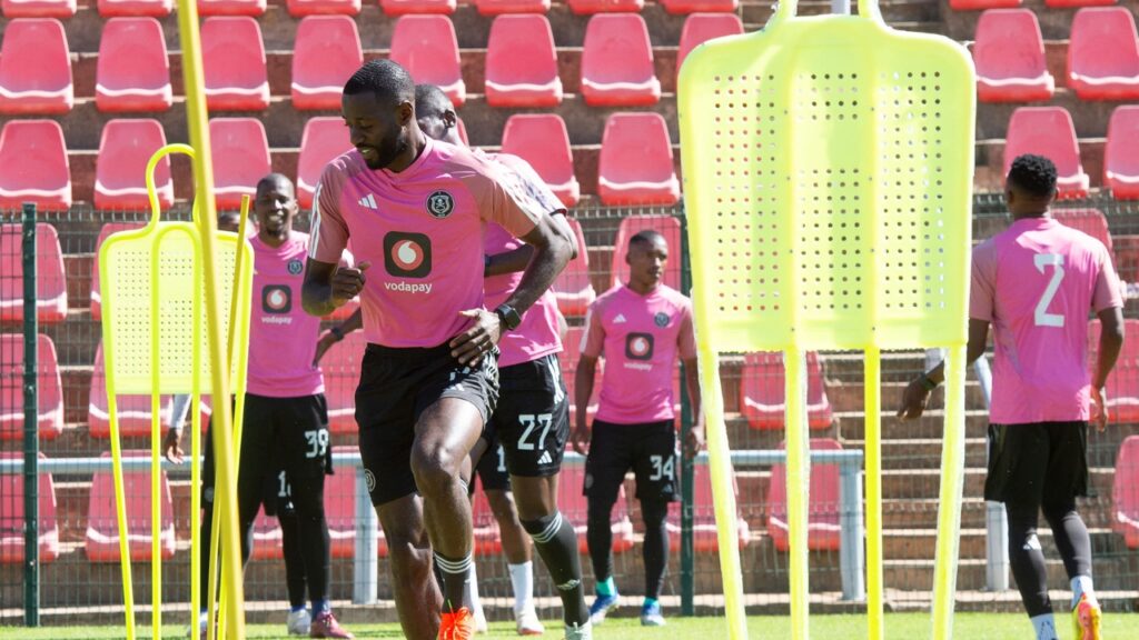 Ezimnandi kwiBucs kubuya umdlali obemisiwe 