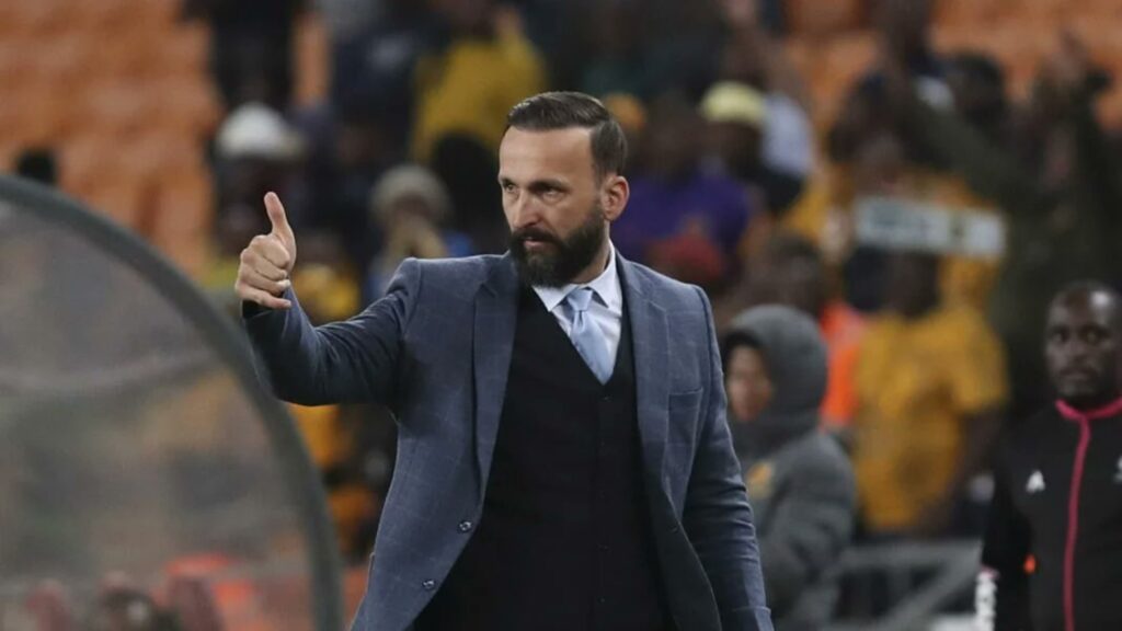 USukazi uphawula ngamahlebezi amatanisa uRamovic neChiefs