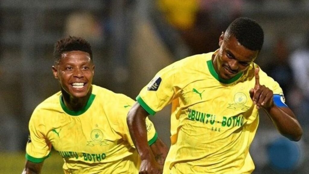 Imenenja kaTeboho Mokoena icacisa ngenzingxoxo neDowns