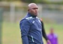 Umqeqeshi welePSL ushiswe yinsimbi ‘wabaleka’ engakaxoshwa