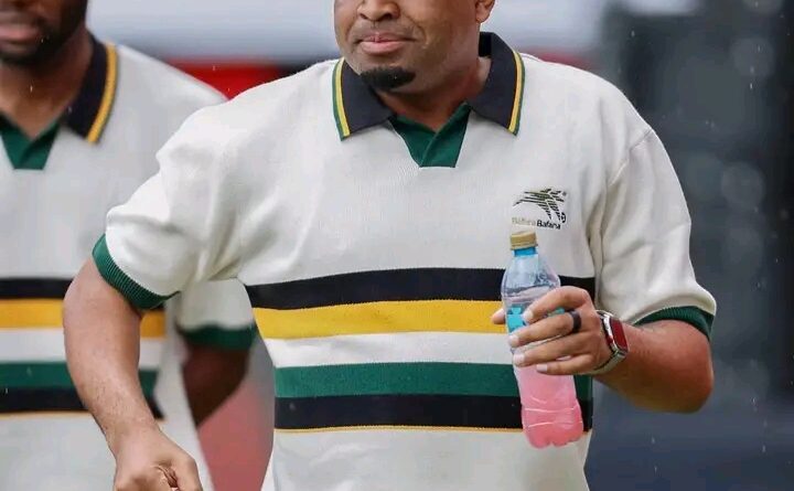 UKhune uxwayisa iBafana Bafana ngokweya iKenya